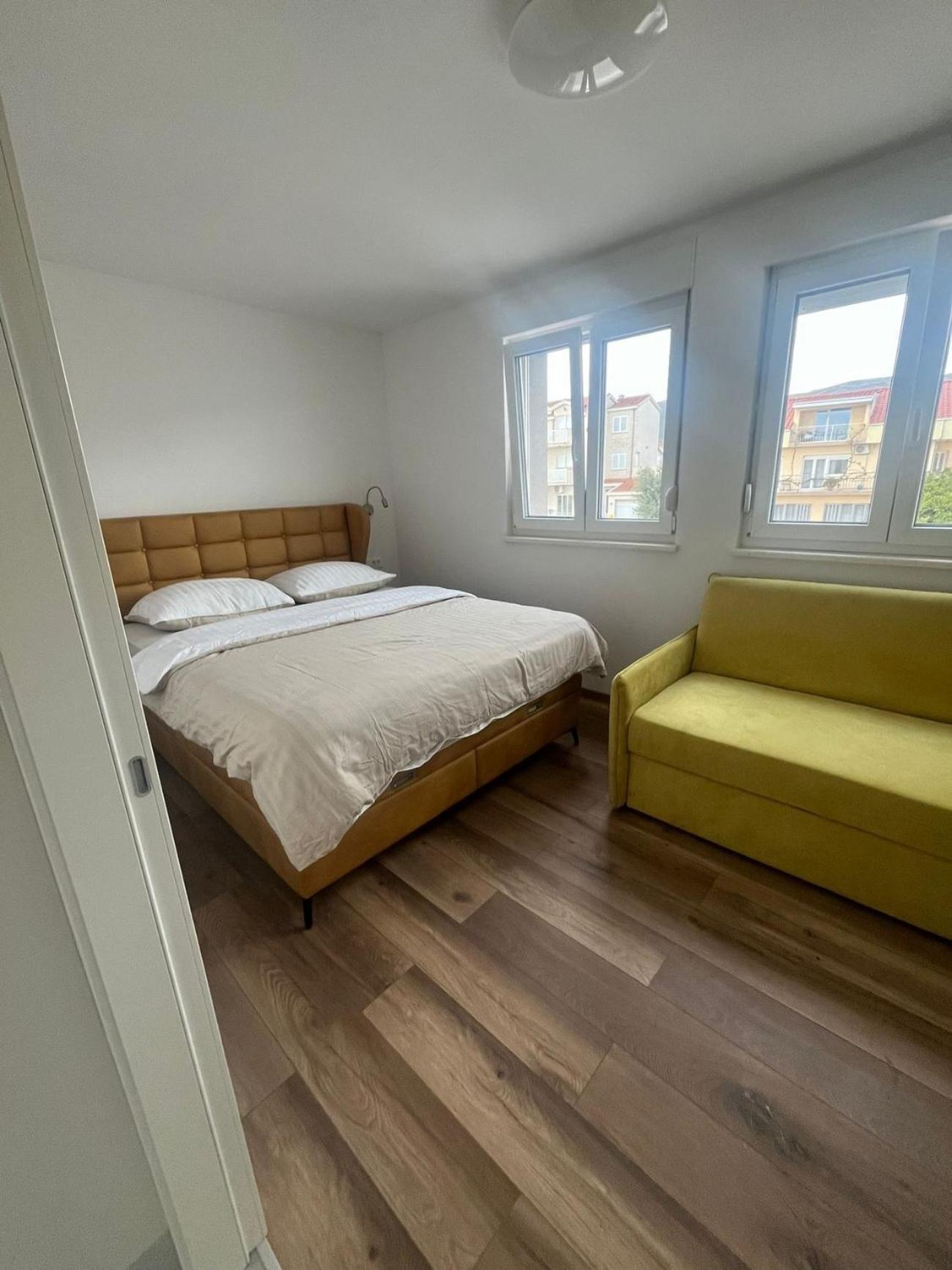 Apartments With A Parking Space Kastel Stafilic, Kastela - 22533 المظهر الخارجي الصورة