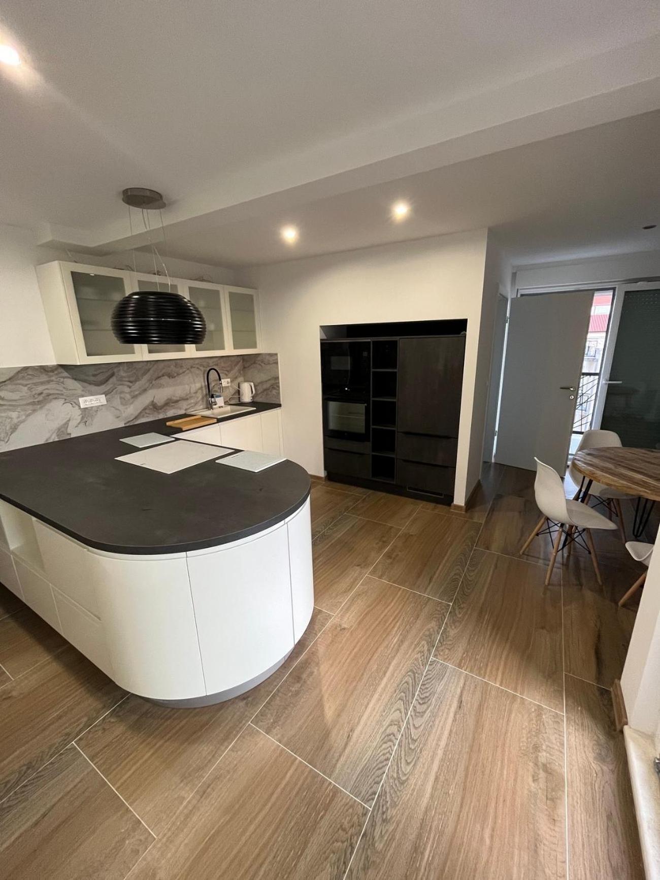 Apartments With A Parking Space Kastel Stafilic, Kastela - 22533 المظهر الخارجي الصورة