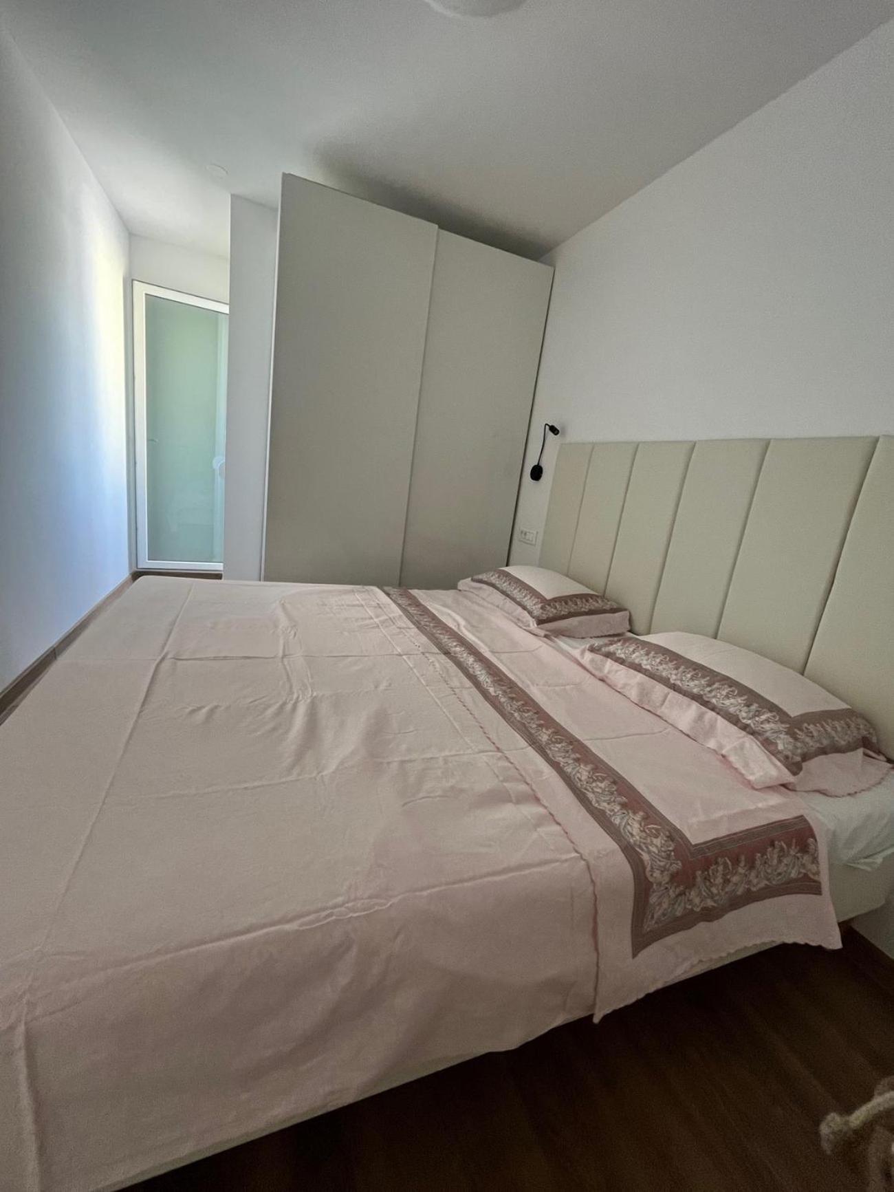 Apartments With A Parking Space Kastel Stafilic, Kastela - 22533 الغرفة الصورة